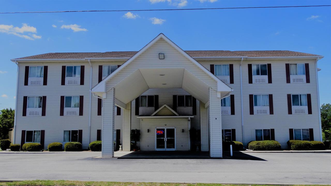 Oak Tree Inn & Suites Claxton Exteriör bild